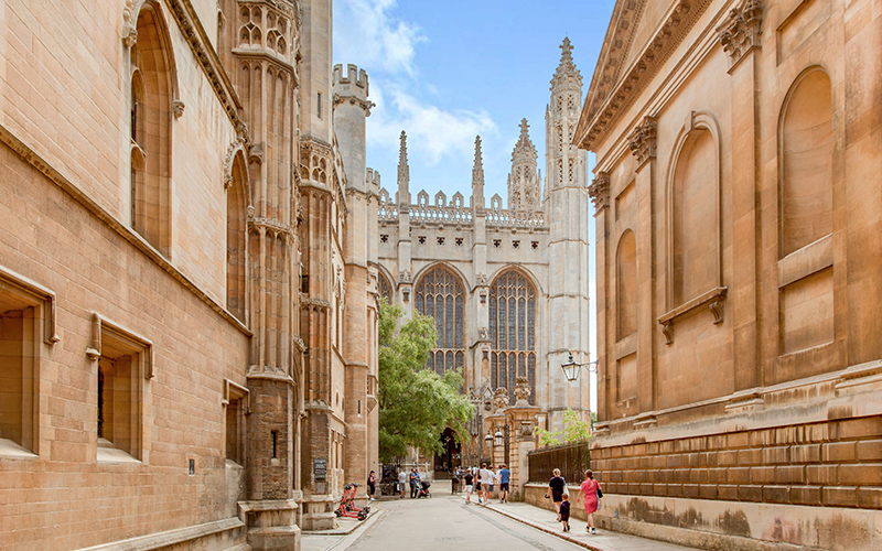 Cambridge street view of Kings College Chapel