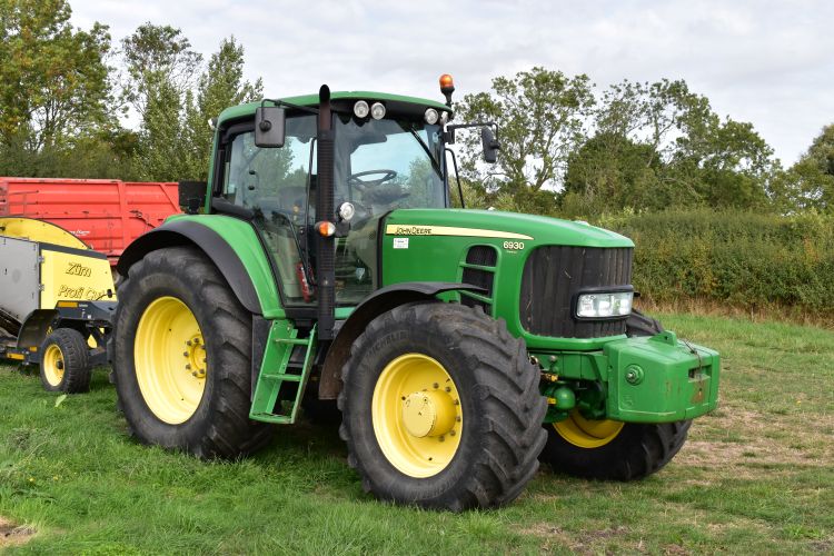 Tractor for sale at auction